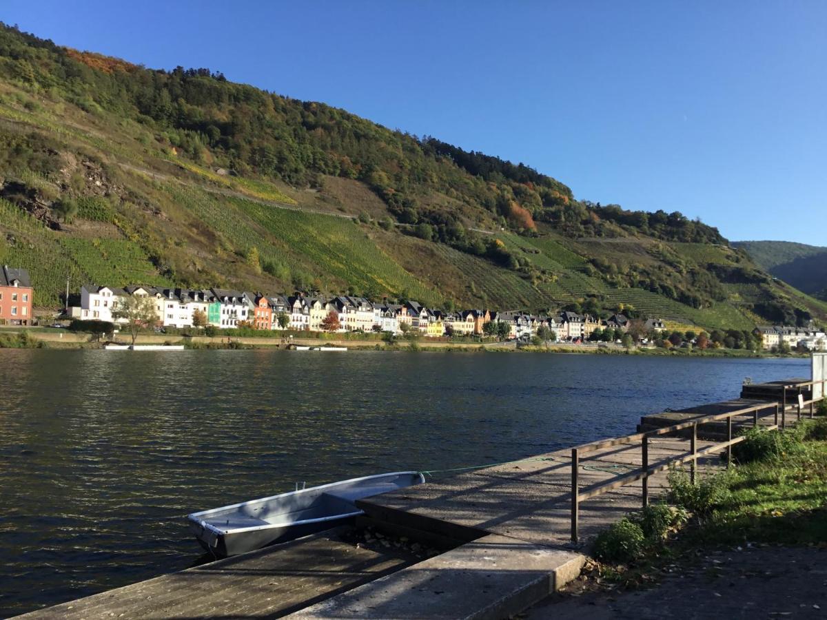 Mosel-Appartements Nehren Цел ан дер Мозел Екстериор снимка